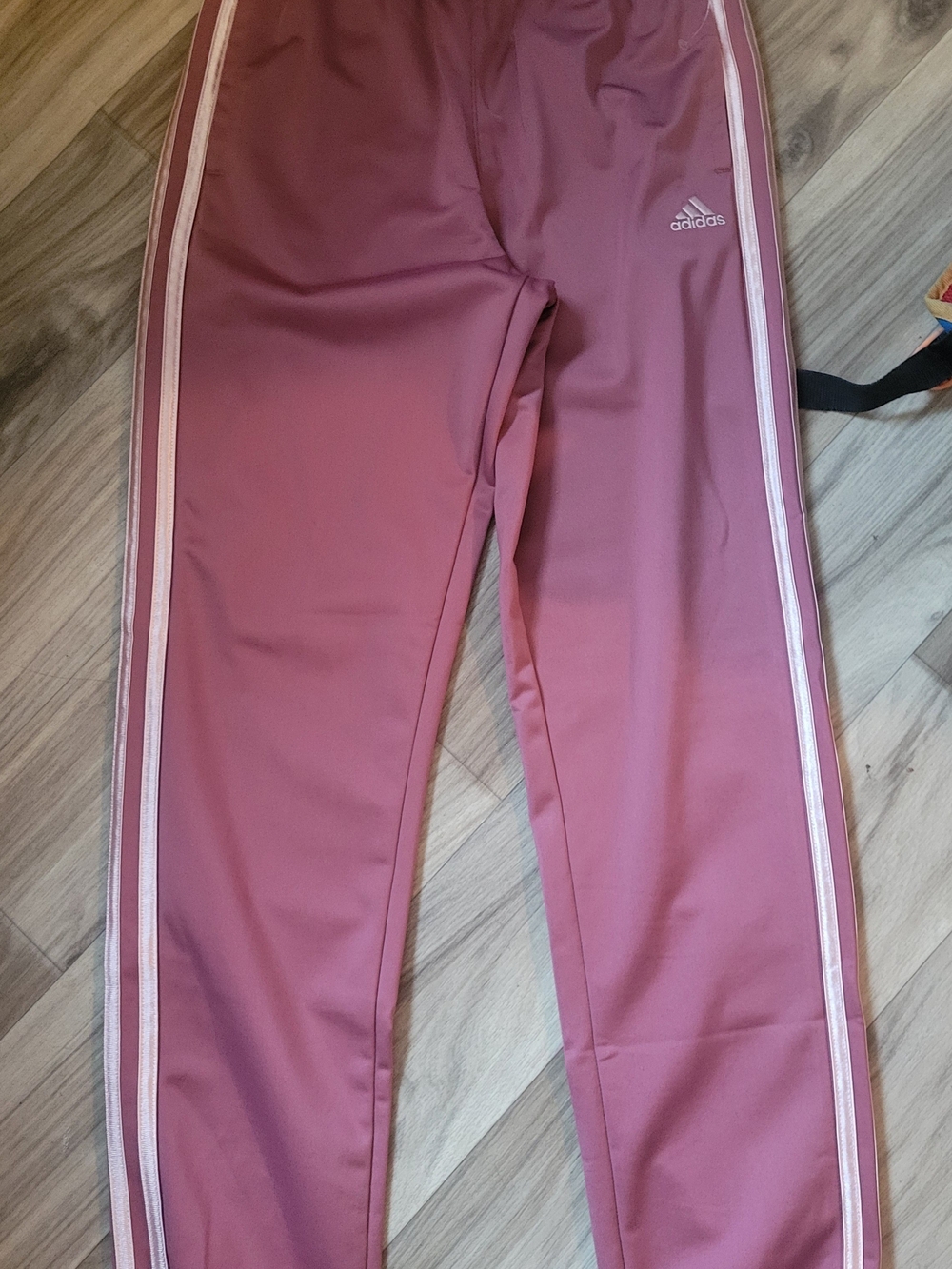 adidas Originals Girls Mauve Sweatpants with White Side Stripes